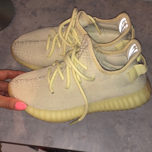 Adidas Yeezy Boost 350 V2 Butter Size 4 - Picture 2 of 4